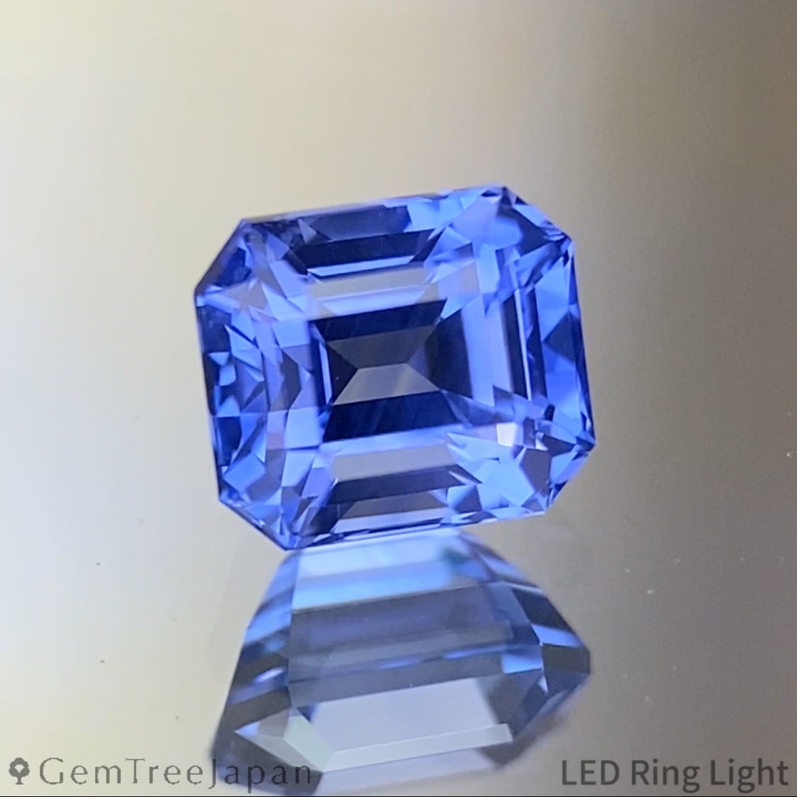Cornflower Blue Sapphire 0.887ct / Burma