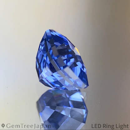 Cornflower Blue Sapphire 0.887ct / Burma