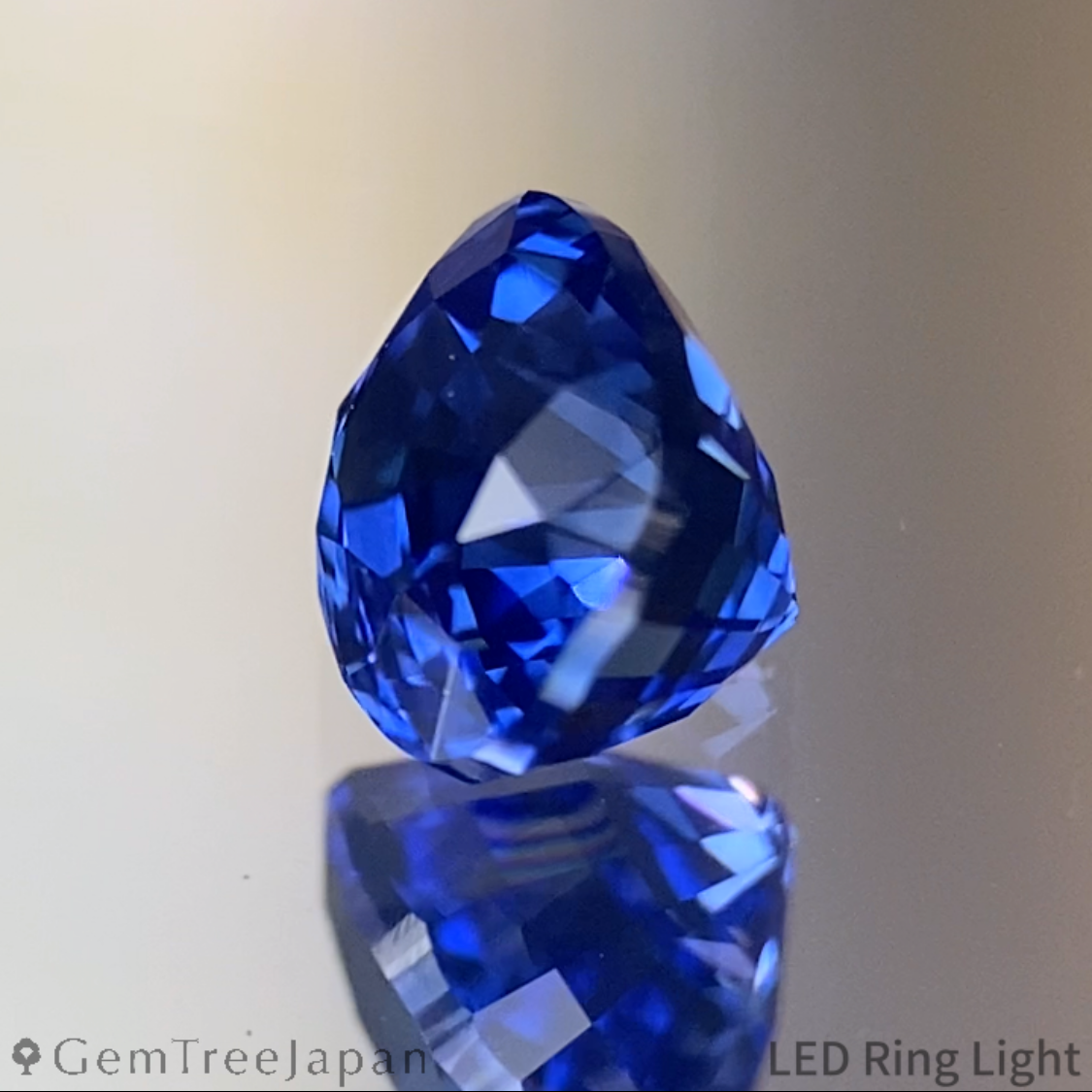 Cornflower Blue Sapphire 1.064ct / Burma