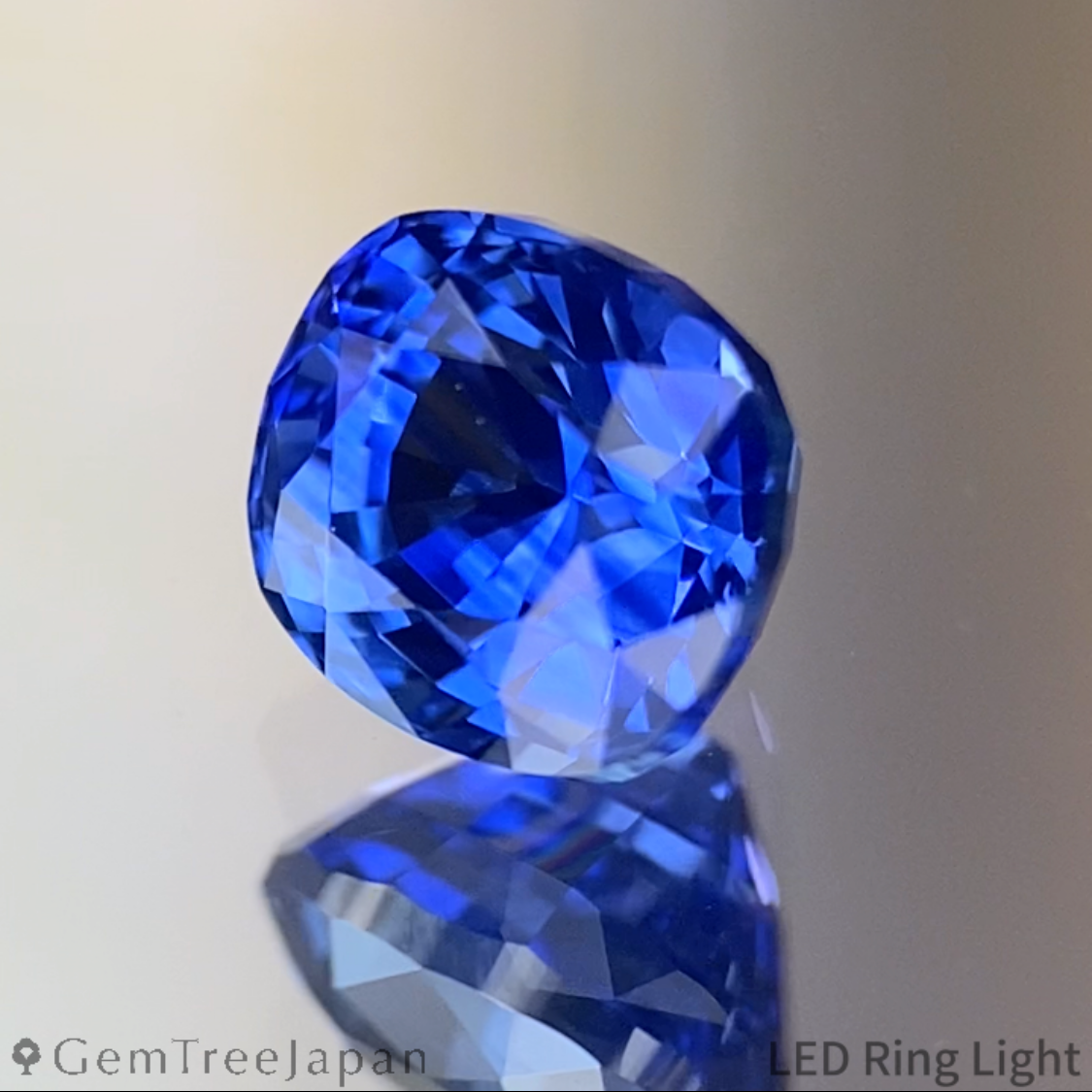 Cornflower Blue Sapphire 1.064ct / Burma