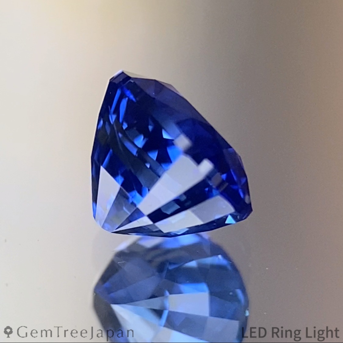 Cornflower Blue Sapphire 1.064ct / Burma
