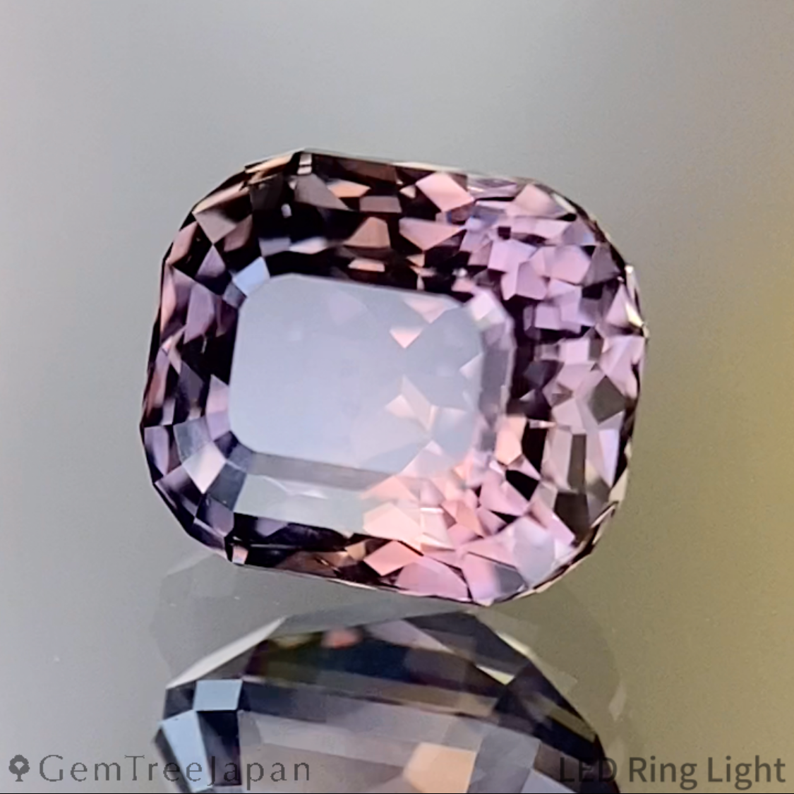 Unheated Sapphire 1.288ct / Tanzania