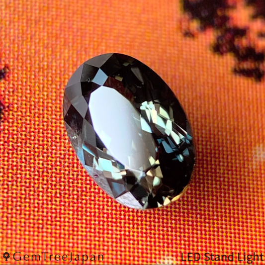 Un-Heat Color-Change Sapphire 0.530ct / Tanzania