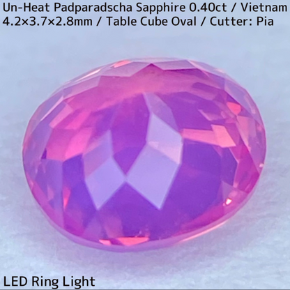 Un-Heat Padparadscha Sapphire 0.40ct / Vietnam