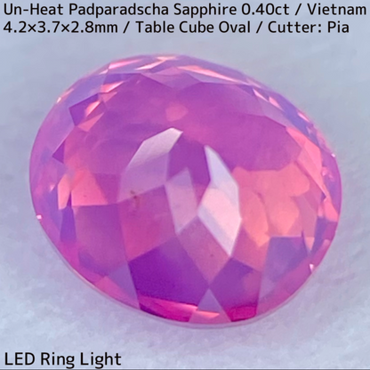 Un-Heat Padparadscha Sapphire 0.40ct / Vietnam