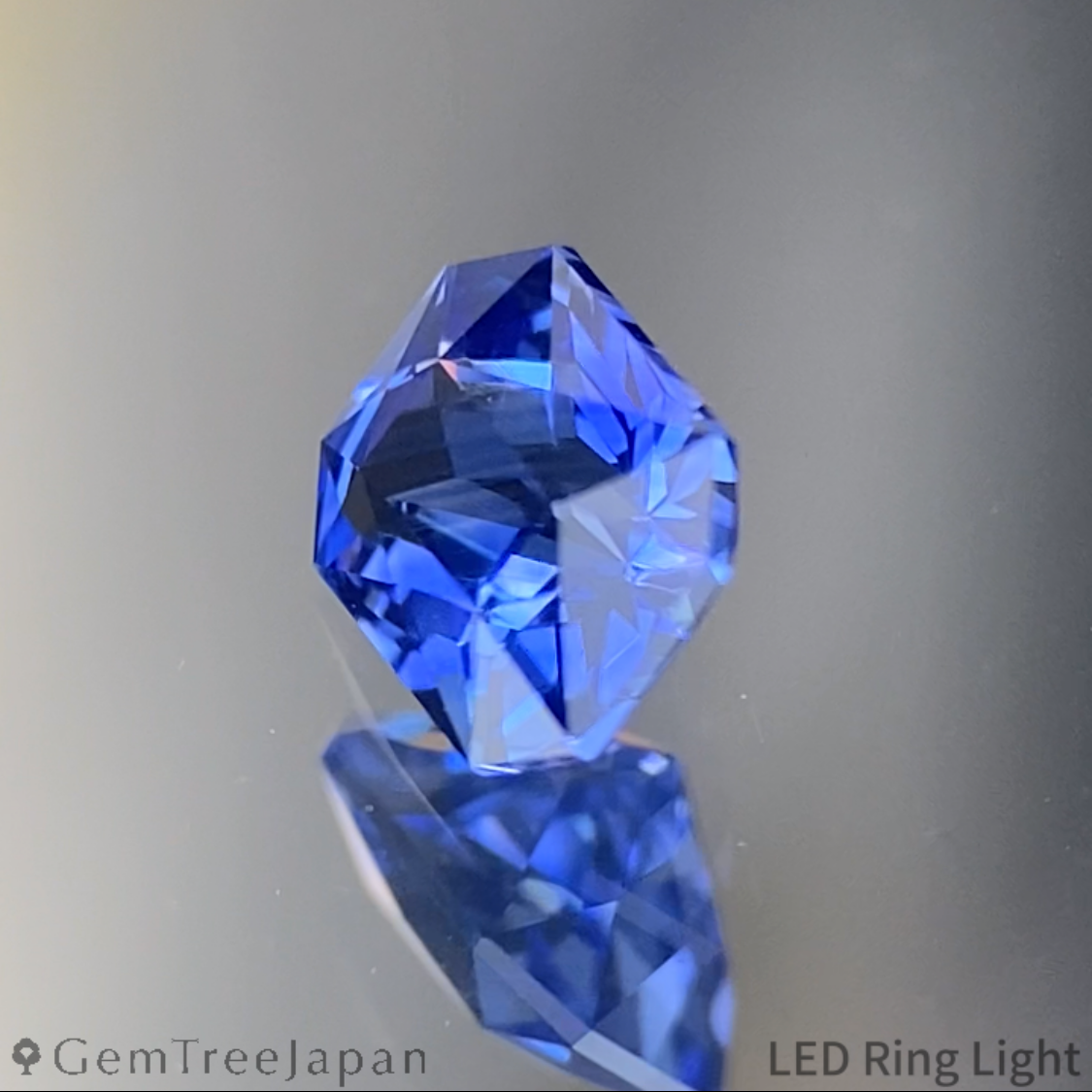 Cornflower Blue Sapphire 0.429ct / Burma