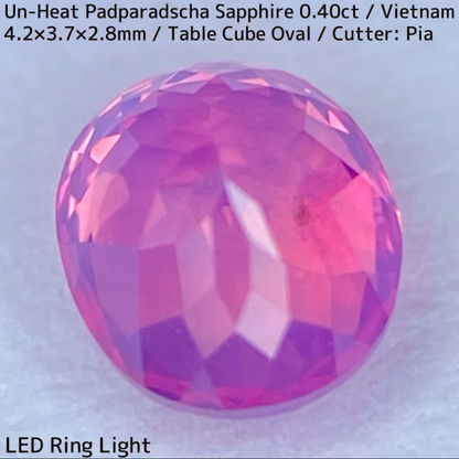 Un-Heat Padparadscha Sapphire 0.40ct / Vietnam