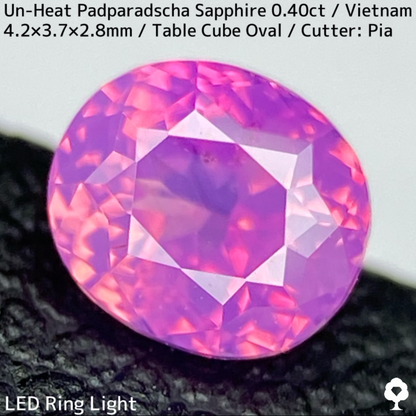 Un-Heat Padparadscha Sapphire 0.40ct / Vietnam