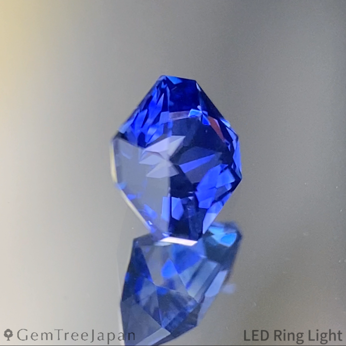 Cornflower Blue Sapphire 0.429ct / Burma