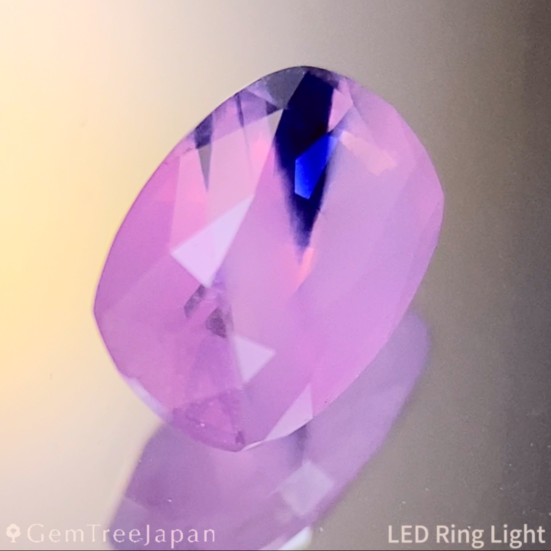 Un-Heat Parti-Color Sapphire 1.006ct / Vietnam