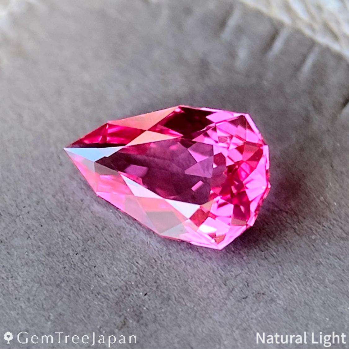 Ruby 0.338ct / Thailand