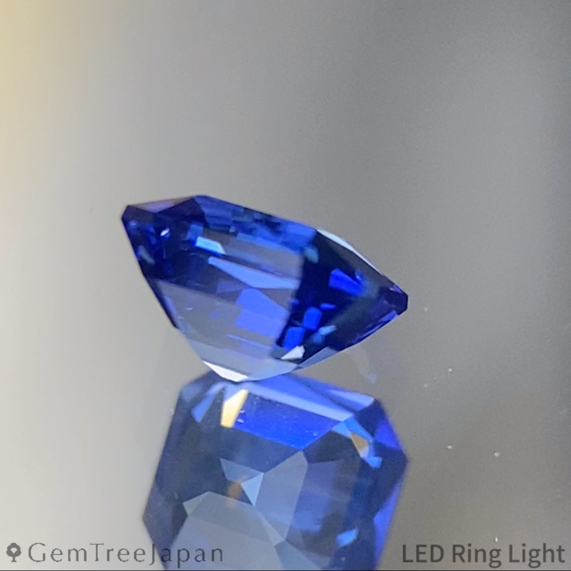 Cornflower Blue Sapphire 0.477ct / Burma