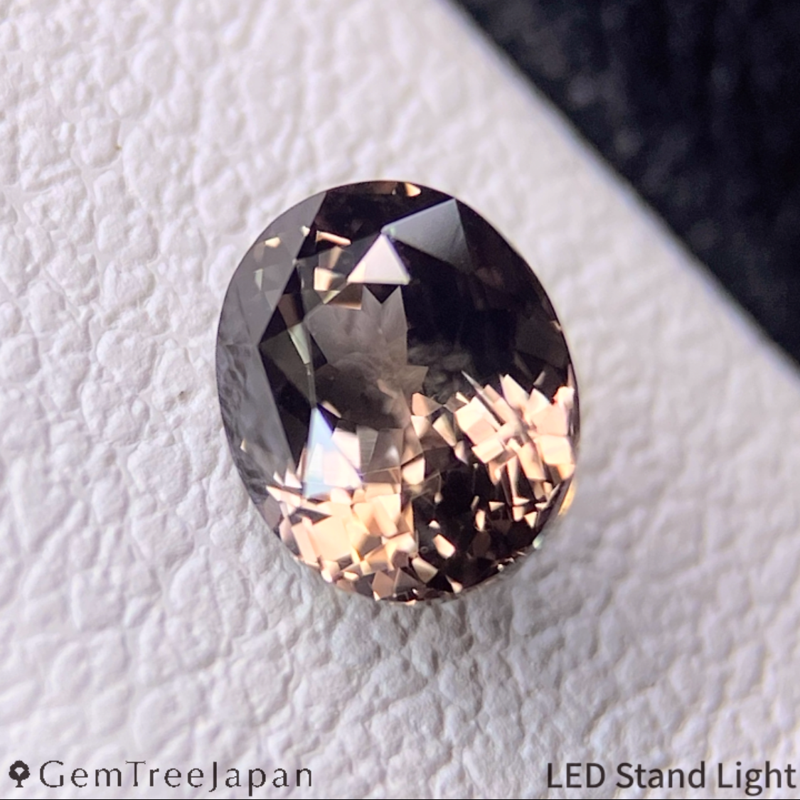 Un-Heat Color-Change Sapphire 0.654ct / Tanzania