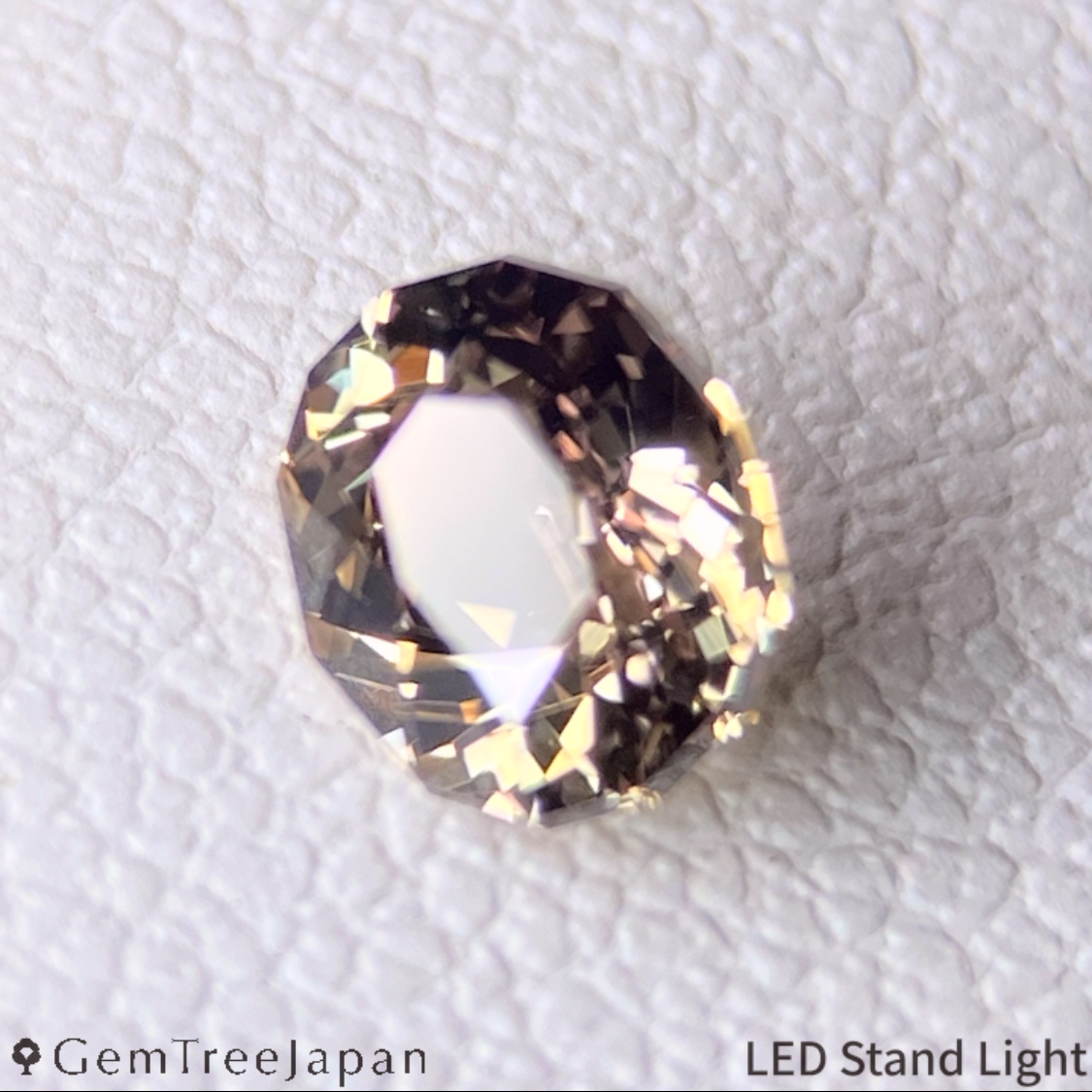 Un-Heat Color-Change Sapphire 0.492ct / Tanzania