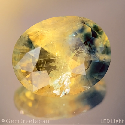 Un-Heat Parti-Color Sapphire 2.137ct / Vietnam