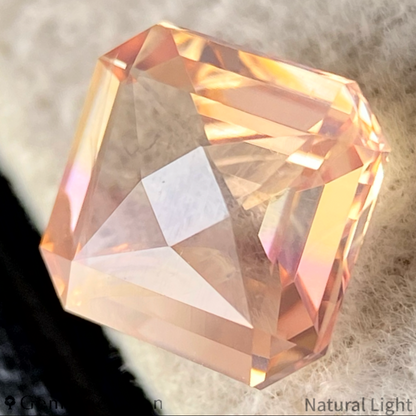 Padparadscha Sapphire 1.238ct / Sri Lanka