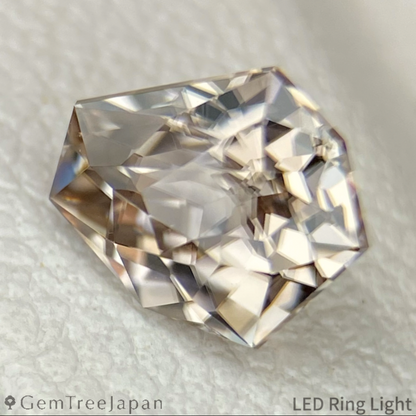 Brownish White Zircon 1.50ct / Tanzania