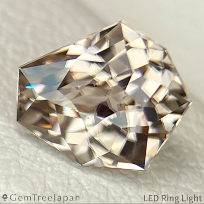 Brownish White Zircon 1.50ct / Tanzania