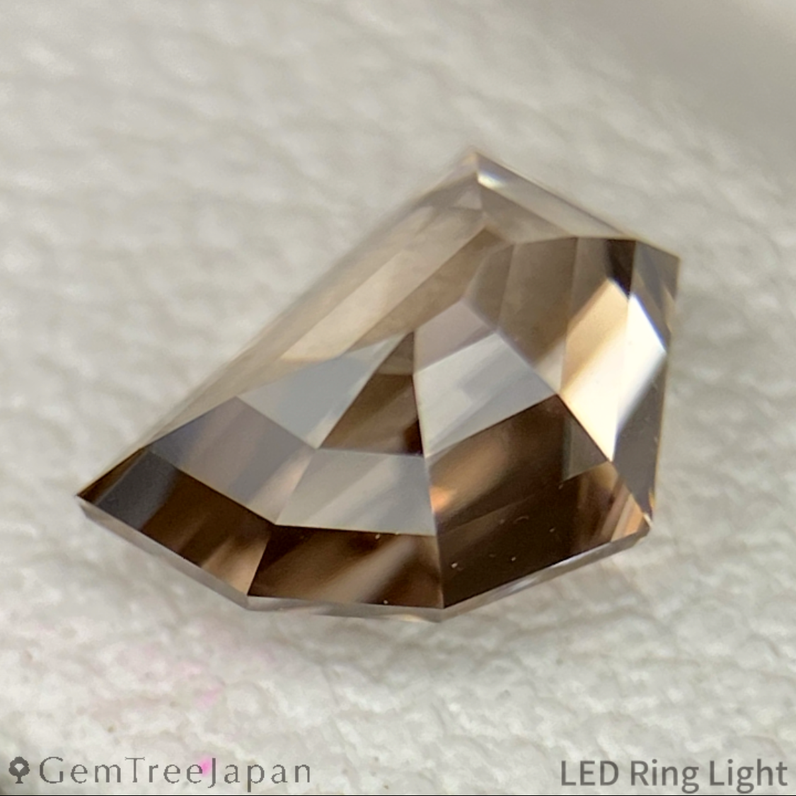 【Trial Price】Brownish White Zircon 1.13ct / Tanzania