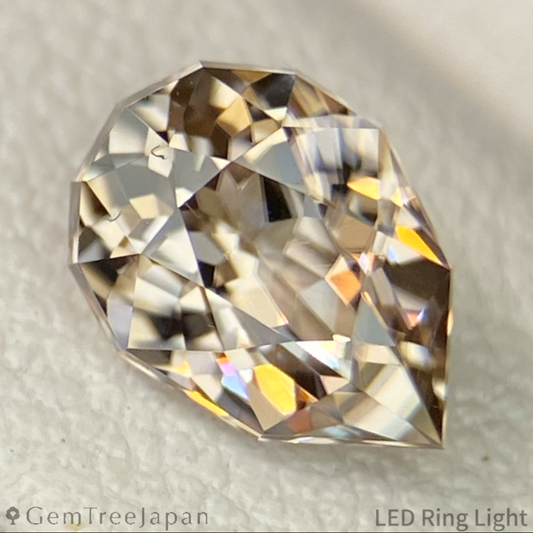 Brownish White Zircon 1.16ct / Tanzania
