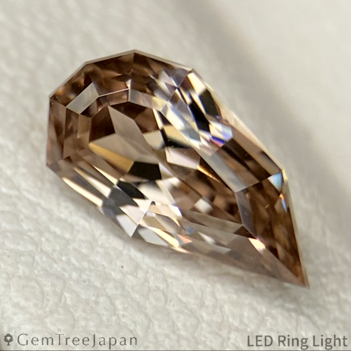 【Flame Frame】Brownish White Zircon 1.49ct / Tanzania