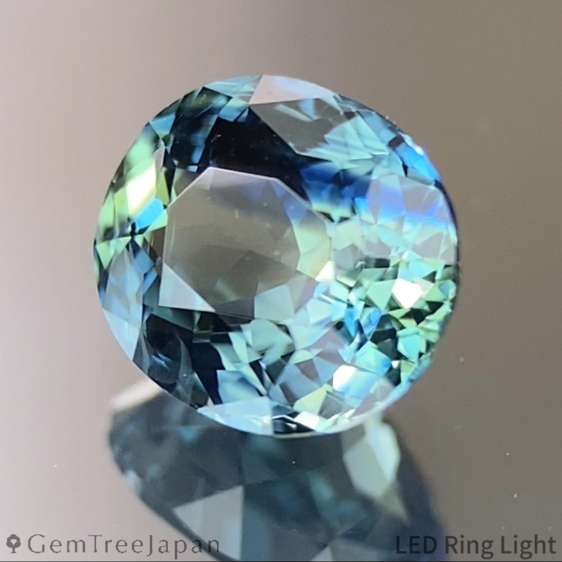 Parti-Color Sapphire 1.375ct / Thailand