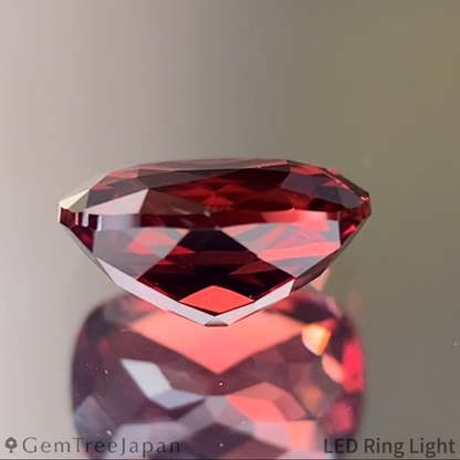 Orangy Red Spinel 0.858ct / Burma