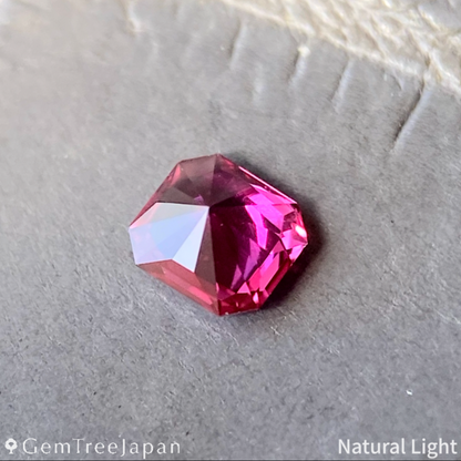 "Narika & Octagon Cube Cut" Ruby 0.207ct / Thailand