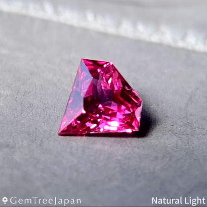 "Gem Shape" Ruby 0.172ct / Thailand