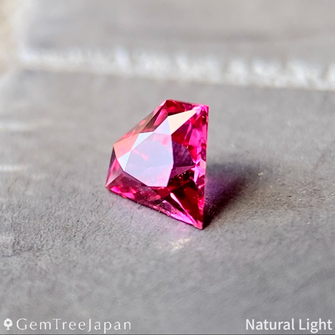 "Gem Shape" Ruby 0.172ct / Thailand
