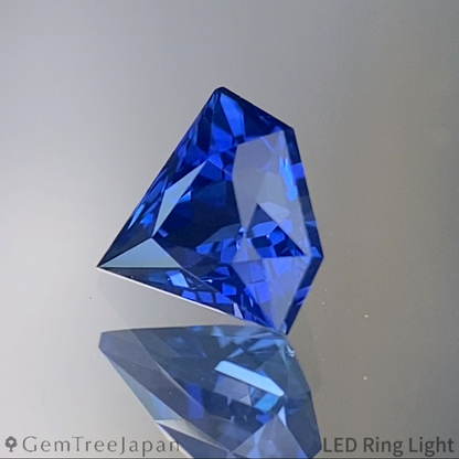 Cornflower Blue Sapphire 0.611ct / Sri Lanka