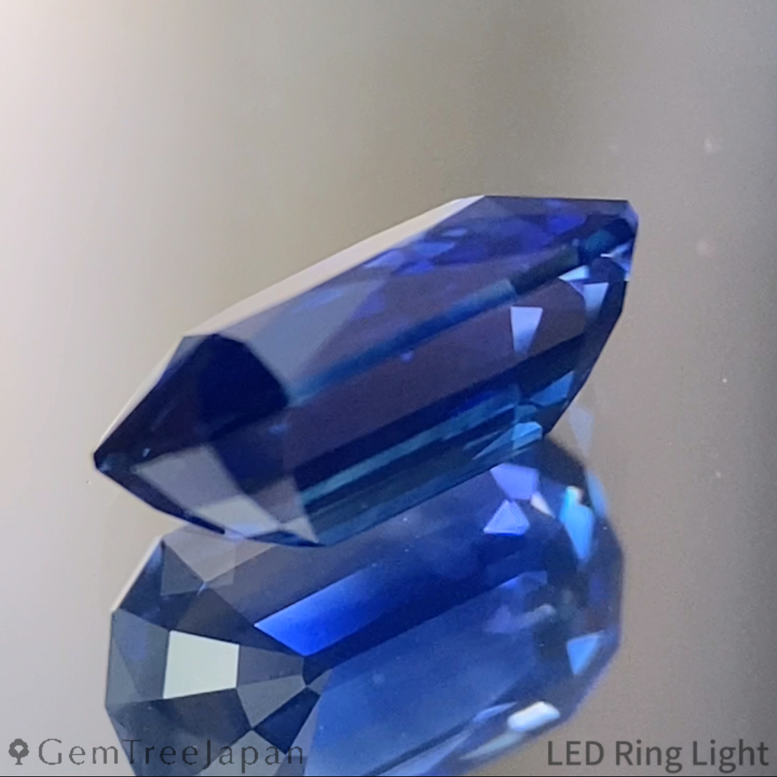 Royal Blue Sapphire 1.250ct / Myanmar