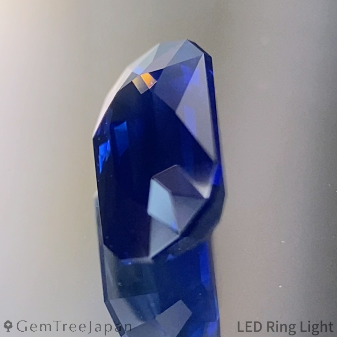 Royal Blue Sapphire 1.250ct / Myanmar