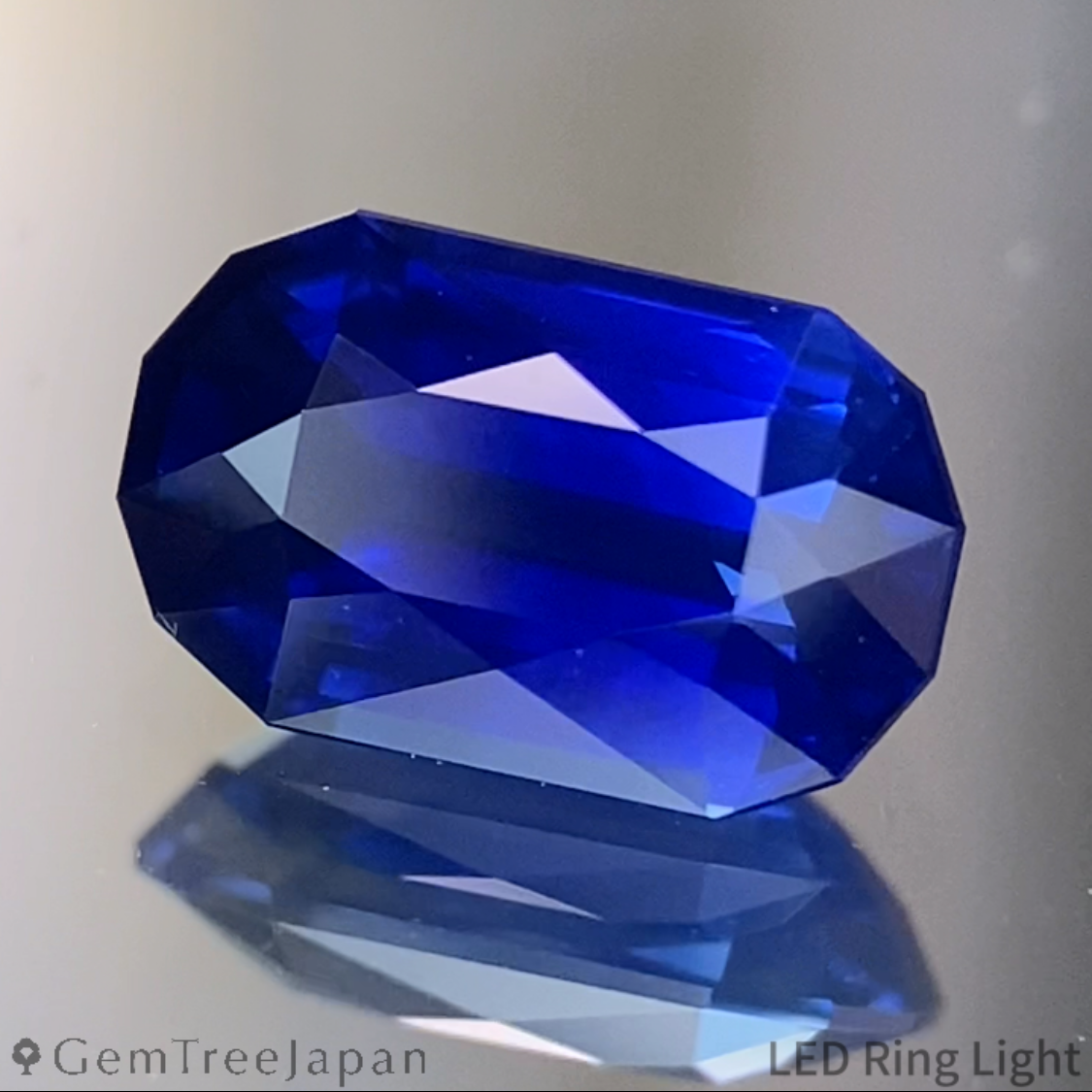 Royal Blue Sapphire 1.250ct / Myanmar
