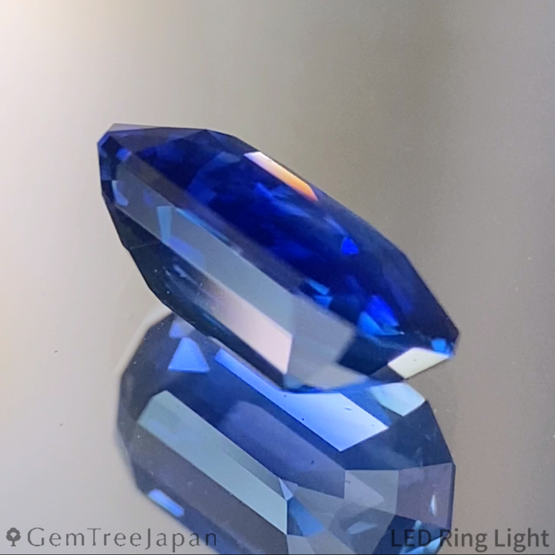 Royal Blue Sapphire 1.250ct / Myanmar