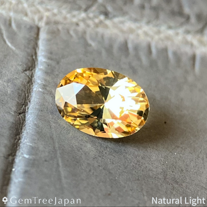 "Narika Cut" Yellow Sapphire 0.461ct / Kanchanaburi (Thailand)