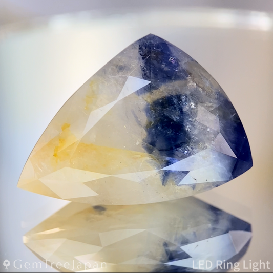 【もう1石ご購入で無料に】Un-Heat Parti-Color Sapphire 25.20ct / Vietnam