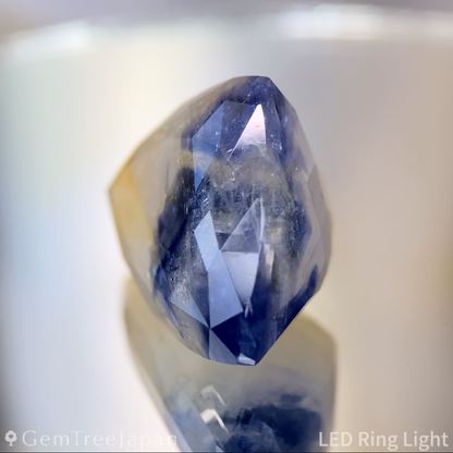 【もう1石ご購入で無料に】Un-Heat Parti-Color Sapphire 25.20ct / Vietnam