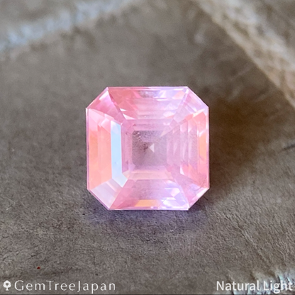"4-5 Steps" Un-Heat Silky Pink Sapphire 0.701ct / Sri Lanka