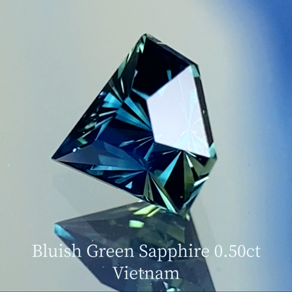 Bluish Green Sapphire 0.507ct / Vietnam