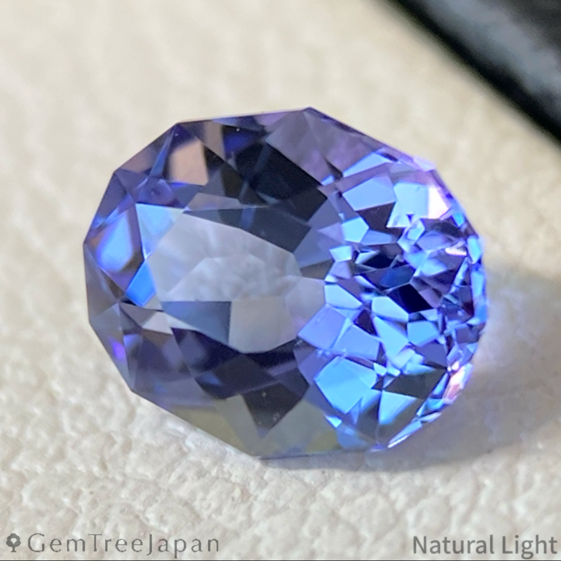 Tanzanite 0.73ct / Tanzania