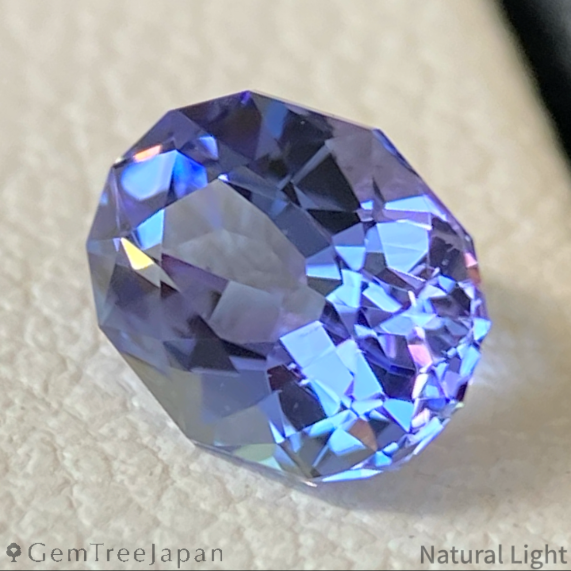 Tanzanite 0.73ct / Tanzania
