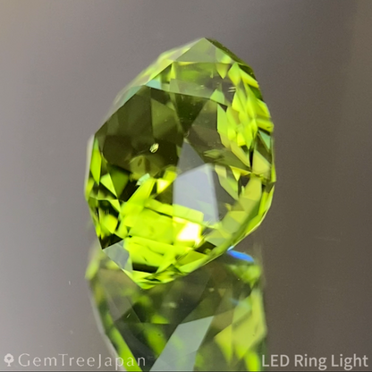 Peridot 1.45ct / Vietnam