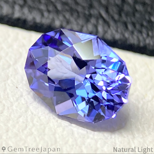 Tanzanite 0.74 ct / Tanzania