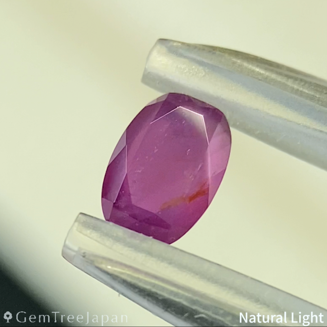 ミャンマー産 トラピッチェルビー 0.522ct ソーティング付き ミャンマー産 トラピッチェルビー 0.522ct ソーティング付き
