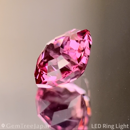 Orangy Pink Spinel 0.56ct / Vietnam