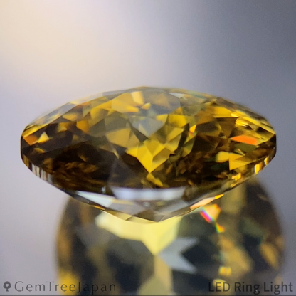 Zircon 5.738ct / Madagascar