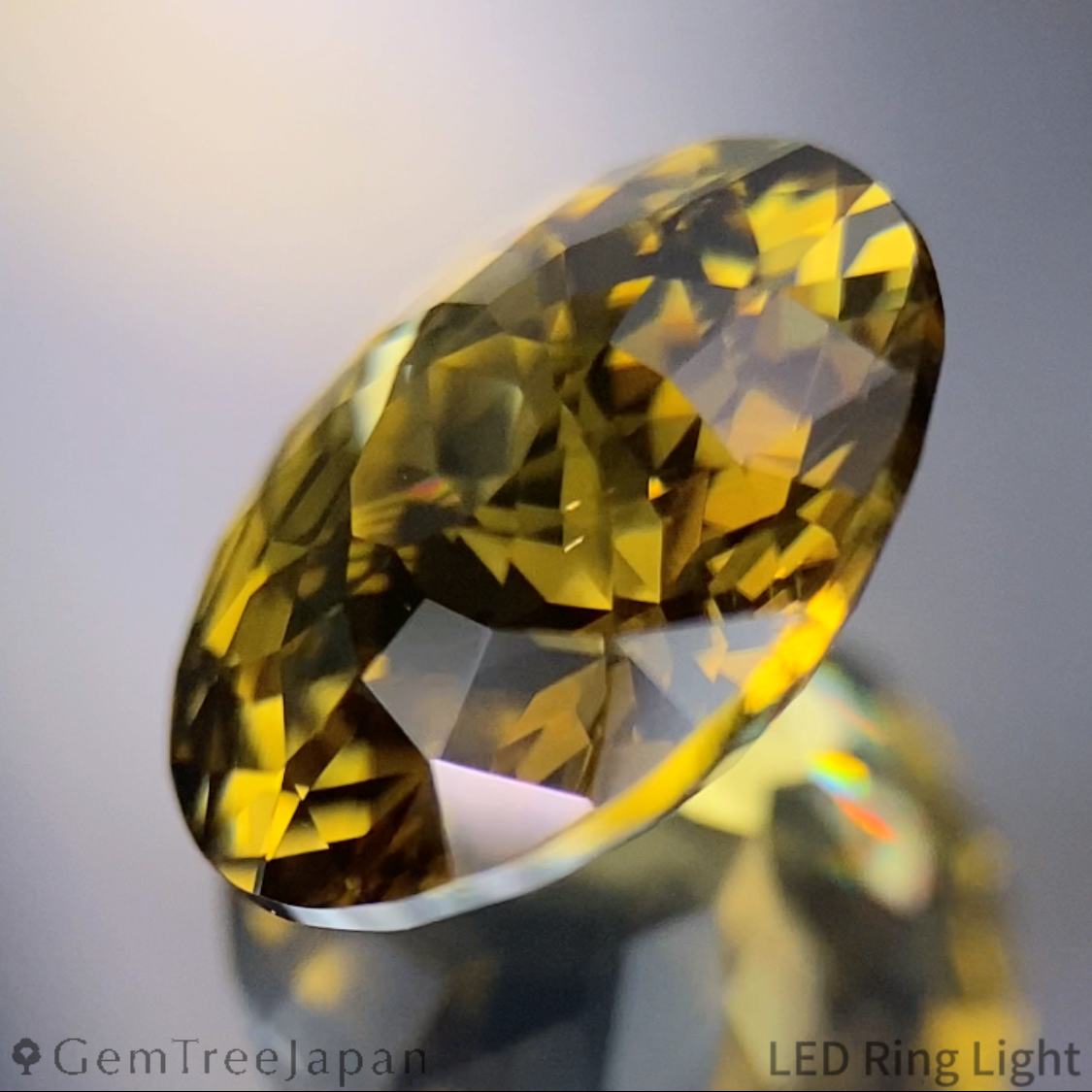 Zircon 5.738ct / Madagascar