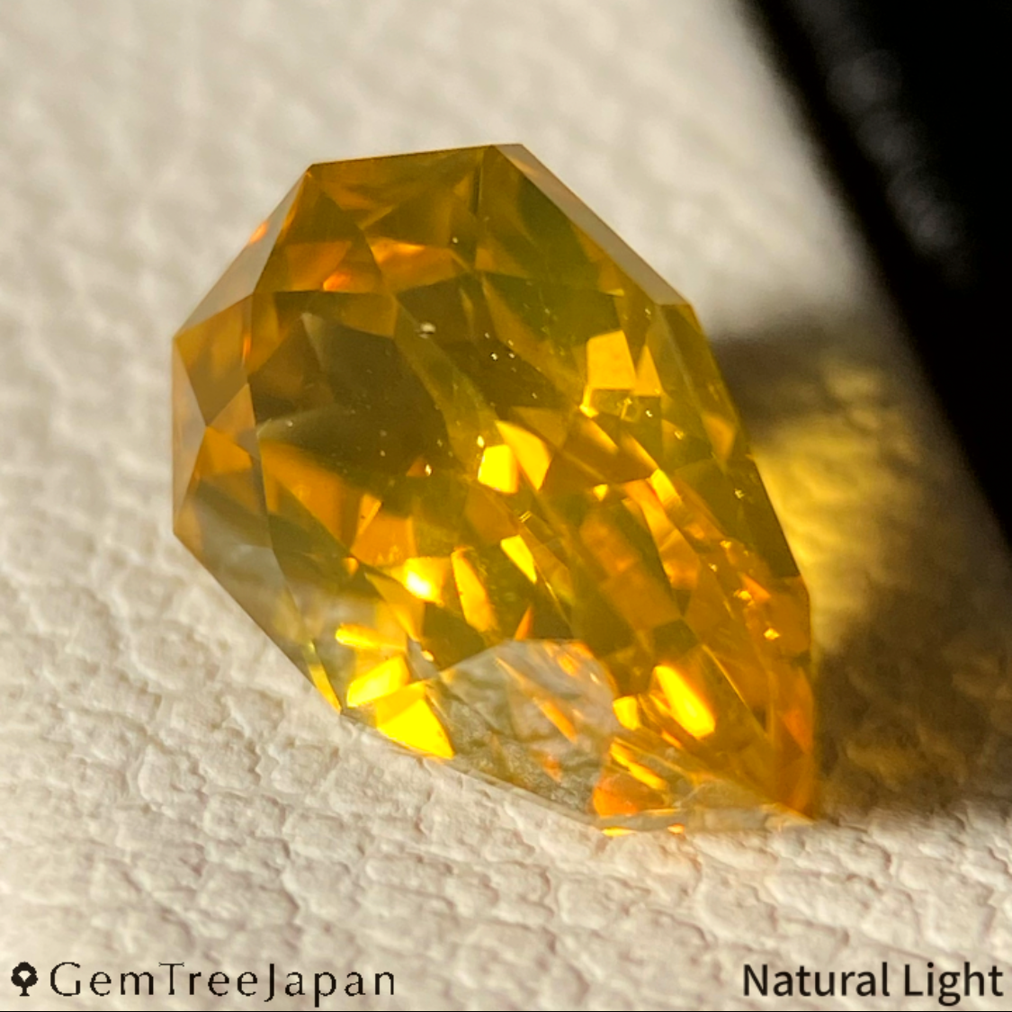 Yellow Zircon 1.715ct / Sri Lanka