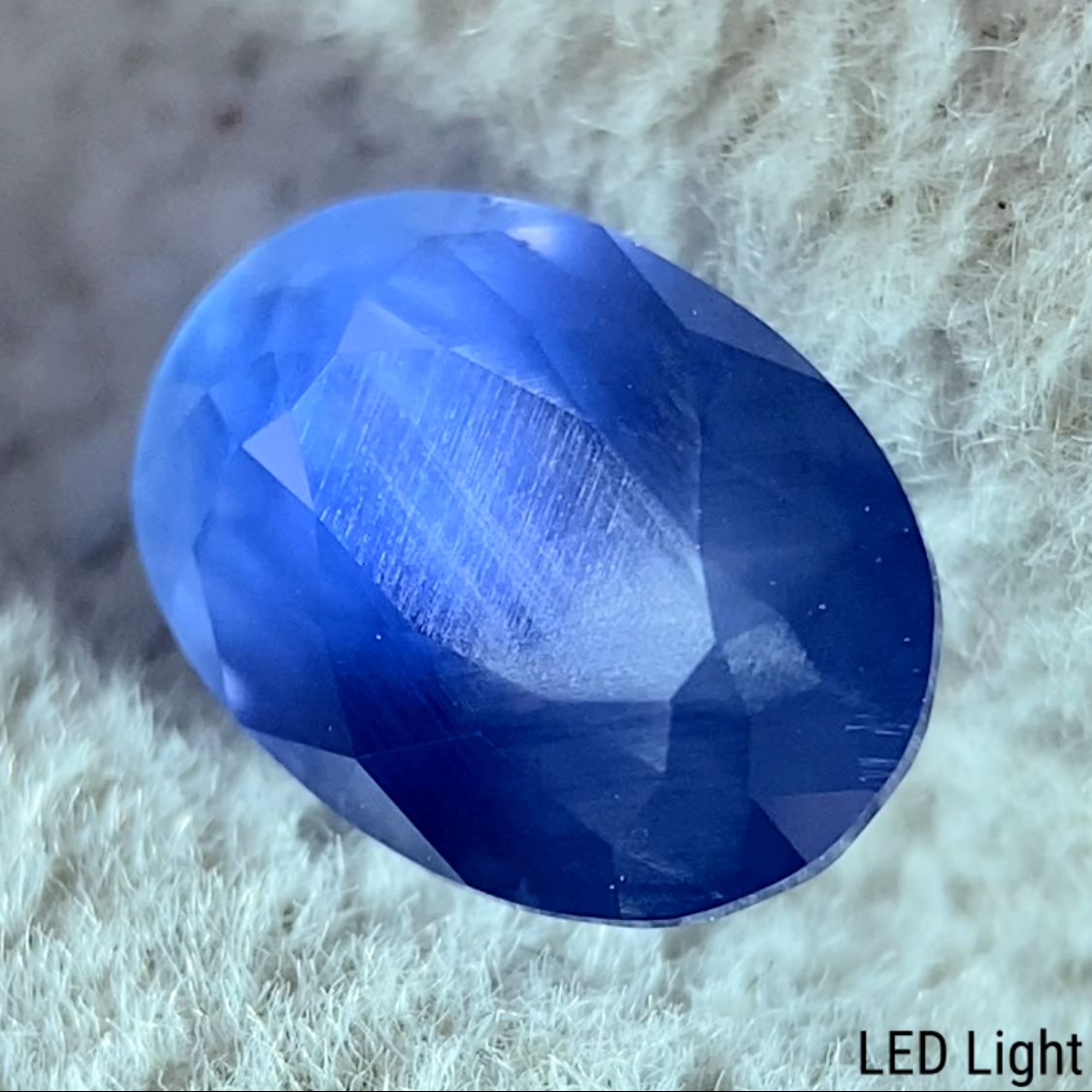 Un-Heat Sapphire 1.672ct / Sri Lanka